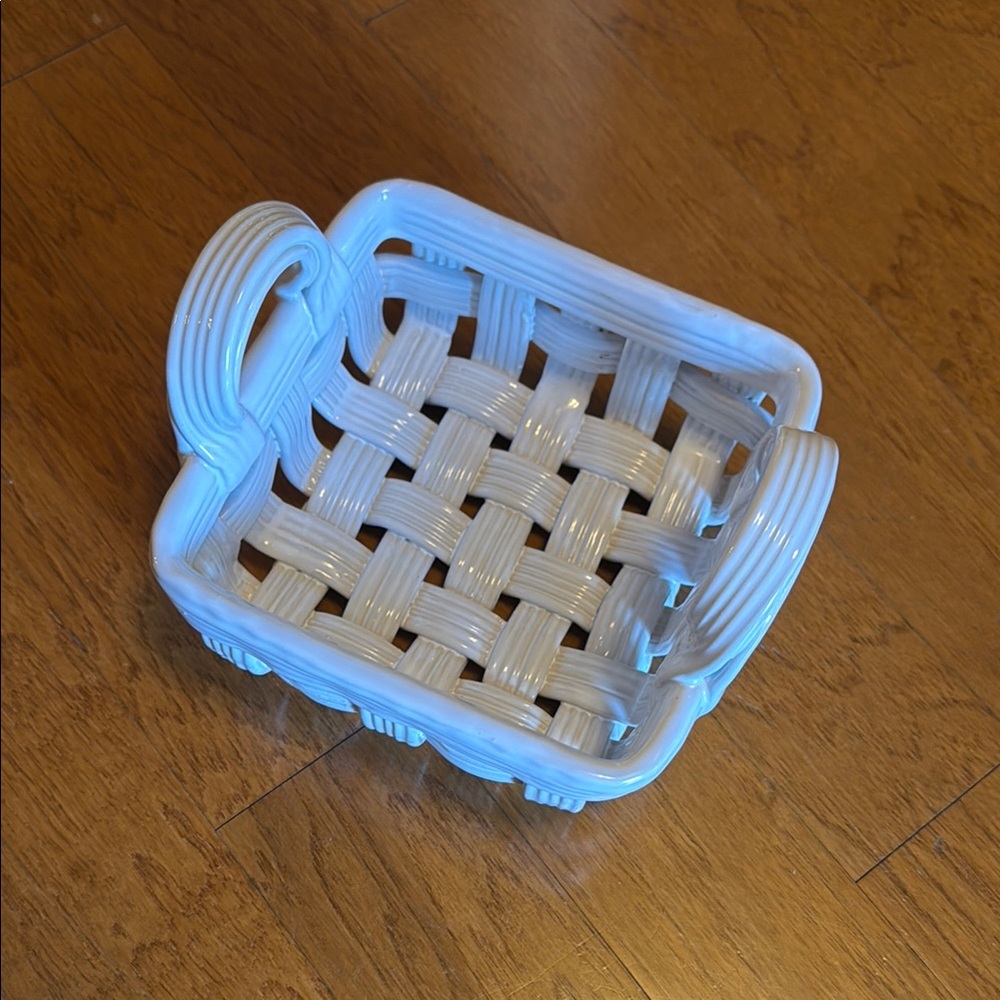 White Ceramic Basket with Floral Napkins